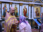 Праздничное богослужение в честь Изнесения Честных Древ Животворящего Креста Господня в Казанском храме города Павловска