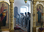 В пятницу 2-й седмицы Великого поста правящий архиерей совершил Литургию Преждеосвященных Даров в Казанском храме с. Гнилое