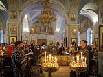 Во вторник первой седмицы Великого поста Преосвященнейший епископ Дионисий совершил повечерие с чтением Великого канона прп. Андрея Критского в Тихоновском соборном храме города Острогожска