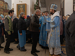 В преддверии престольного праздника Архипастырь совершил всенощное бдение в Покровском храме с. Шапошниковка Ольховатского района