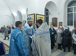 В преддверии престольного праздника епископ Дионисий совершил всенощное бдение в Казанском храме города Павловска