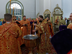 Правящий Архиерей возглавил служение Божественной литургии в храме святых апостолов Петра и Павла районного центра Репьевка