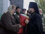 Епископ Россошанский и Острогожский Дионисий возглавил воскресное богослужение в Свято-Троицком храме районного центра Кантемировка
