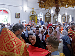 Преосвященнейший епископ Дионисий совершил Божественную литургию в Георгиевском храме села Терновое Острогожского района
