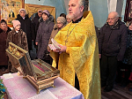 Ковчег с частицей мощей святителя Тихона Задонского посетил приходы Россошанского благочиния