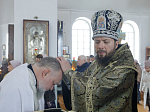 В среду второй седмицы Великого поста епископ Дионисий совершил Литургию Преждеосвященных Даров и диаконскую хиротонию в Казанском храме поселка Каменка