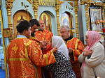 В день Медового Спаса в Казанском храме поселка Каменка была совершена Божественая литургия
