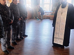 Сотрудники Росгвардии посетили Покровский храм города Павловска