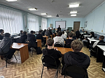 В праздник Покрова клирик Россошанского благочиния посетил один из корпусов Россошанского техникума 