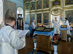 Епископ Россошанский и Острогожский Дионисий возглавил праздничное богослужение в храме Спаса Нерукотворенного села Ближняя Полубянка