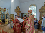 В день памяти сщмч. Евгения Попова епископ Дионисий совершил Божественную литургию в Преображенском храме села Заболотовка в месте служения святого