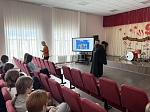 В МБОУ «Каменская СОШ № 2» прошла просветительская встреча на тему «Счастье и удовольствие: как химические вещества ломают психику и мозг»