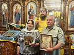 В храме Покрова Пресвятой Богородицы города Павловска поздравили семейные пары по случаю Дня семьи, любви и верности