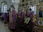 В субботу первой седмицы Великого поста епископ Россошанский и Острогожский Дионисий возглавил богослужение в храме святого мученика Иоанна Воина города Богучара