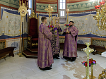 В канун праздника Воздвижения Креста Господня Преосвященнейший епископ Дионисий совершил всенощное бдение в Ильинском кафедральном соборе города Россоши