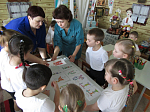 В рамках Дня православной книги отец благочинный посетил детский сад "Колокольчик"