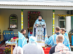 Перед местночтимой иконой Божией Матери «Достойно есть» в селе Семёновка соборно была совершена Божественная литургия