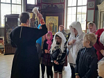Воспитанники воскресной школы "Добро" попросили благословения Божия перед паломнической поездкой