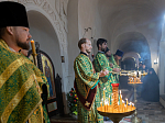 Преосвященнейший Дионисий в день памяти преподобного Серафима Саровского возглавил Божественную литургию в Костомаровском Спасском монастыре