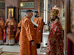Преосвященнейший Дионисий, епископ Россошанский и Острогожский совершил Божественную литургию в Свято-Ильинском кафедральном соборе г. Россошь