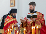В день Радоницы Преосвященнейший епископ Дионисий совершил Литургию в Воскресенском соборе Белогорского епархиального мужского монастыря
