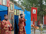 Епископ Дионисий возглавил Божественную литургию на территории Верхнемамонского казачьего кадетского корпуса с. Гороховка и совершил закладку камня в основание храма