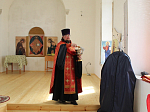 Водосвятный молебен в руинированном храме