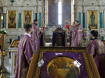 В четверг Страстной седмицы Архипастырь совершил Литургию в Свято-Ильинском кафедральном соборе города Россоши