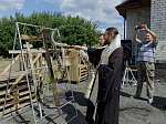 Архипастырь совершил освящение новосооруженных колоколов, куполов и крестов для строящегося храма в селе Лизиновка Россошанского района