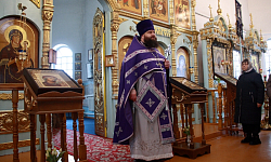 В Казанском храме поселка Каменка состоялась праздничная служба, посвященная дню памяти Сорока Севастийских мучеников