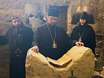 Епископ Россошанский и Острогожский Дионисий, сослужил митрополиту Горловскому и Славянскому Митрофану за богослужением в обители преподобного Павла Фивейского (Египет)