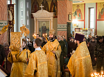 Епископ Россошанский и Острогожский Андрей совершил Божественную литургию в день памяти великого угодника Божия – святителя Спиридона Тримифунтского