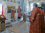 Епископ Россошанский и Острогожский Дионисий совершил Божественную литургию в храме Успения Пресвятой Богородицы г. Калач