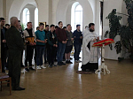 В Свято-Митрофановском храме был совершён молебен для призывников в Вооруженные силы РФ