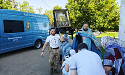 В Казанском храме села Покровка встретили казачий крестный ход с иконой Божией Матери «Избавительница от бед»
