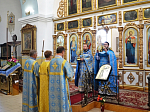 Торжественный праздник Успения Пресвятой Богородицы собрал верующих Богучара в храме
