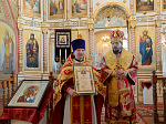 Преосвященнейший Дионисий епископ Россошанский и Острогожский совершил Литургию в храме Архистратига Божия Михаила г. Острогожска