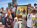 В храмах Россошанского благочиния пребывала икона святых благ. кн. Александра Невского и праведного Феодора Ушакова с частицами мощей.