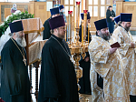 Глава Воронежской митрополии с собором духовенства совершил Божественную литургию в Благовещенском кафедральном соборе