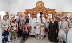 Жители села Медово поблагодарили священнослужителя за доброе служение