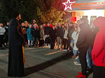 Священнослужитель благословил Россошанских призывников перед началом воинской службы