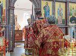 В день Радоницы Преосвященнейший епископ Дионисий совершил Литургию в Воскресенском соборе Белогорского епархиального мужского монастыря