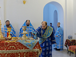В праздник Сретения Господня Преосвященнейший епископ Дионисий совершил Литургию в Воскресенском соборе Белогорского мужского монастыря