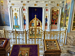 В храме Успения Пресвятой Богородицы города Калач установили новые ограждения к Пасхе