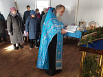 На окормляемых приходах благочиния совершены праздничные молебные пения и панихиды