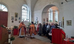 В храме Вознесения Господня села Мамоновка соборным богослужением отметили престольный праздник