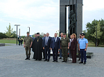 На «Аллее героев» г. Острогожска состоялась торжественная церемония, посвященная памяти воинов, погибших в зоне проведения специальной военной операции