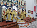 Архипастырь возглавил торжественное богослужение в день престольного праздника храма апостола и евангелиста Иоанна Богослова села Гороховка Верхнемамонского района