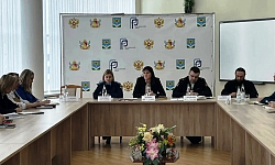 Священнослужитель принял участие в заседании муниципального родительского комитета