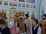 В субботу Светлой седмицы епископ Дионисий совершил Литургию в храме Успения Пресвятой Богородицы города Калач